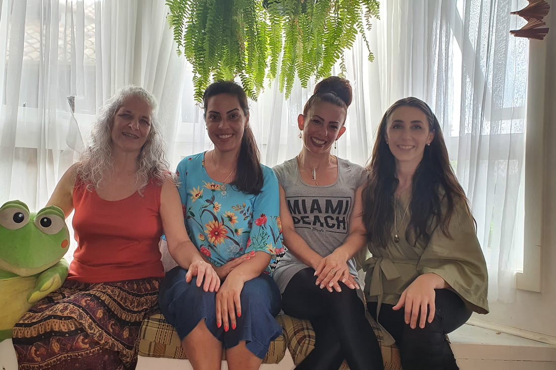 Encontro presencial conduzido pela Simoni